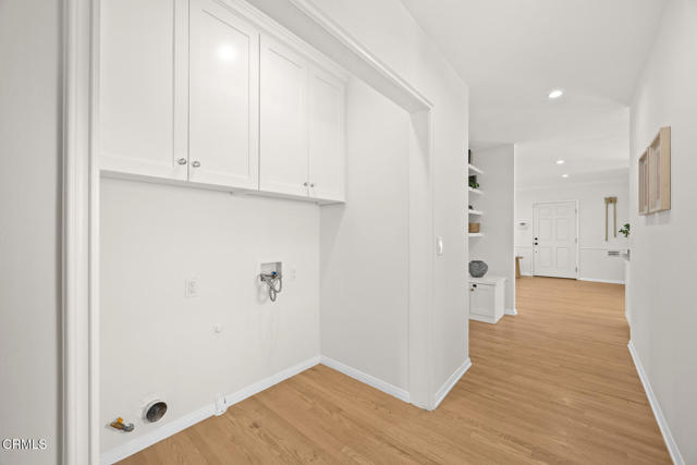 1134 Bella Vista Avenue, Pasadena CA: https://media.crmls.org/mediaz/1c0761be-a336-4077-8144-162159573c9d.jpg