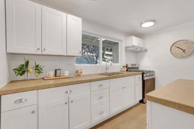 19235 Cachagua Road, Carmel Valley CA: https://media.crmls.org/mediaz/1c07b77b-8120-40ee-82b0-351be95ddd7b.jpg