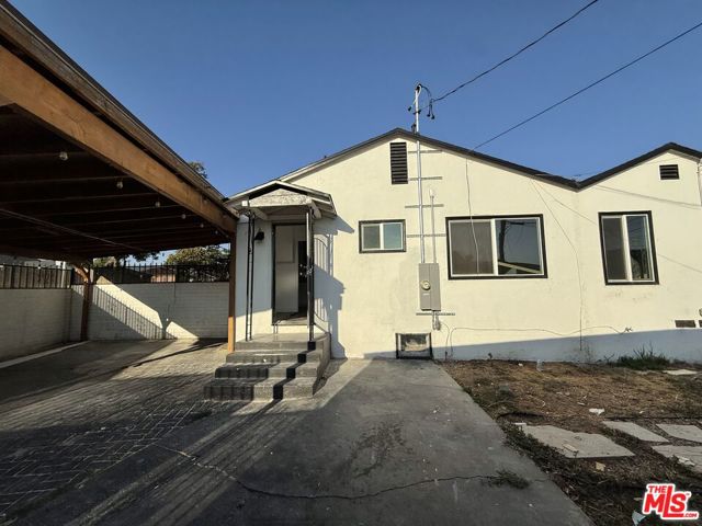 11003 Ruthelen Street, Los Angeles CA: https://media.crmls.org/mediaz/1c07d618-1605-4274-905c-9f4a501eb84e.jpg