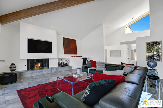 186 S Kavenish Drive, Rancho Mirage, CA 92270