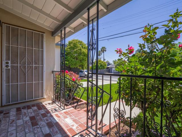 739 Quartz Street, Redwood City CA: https://media.crmls.org/mediaz/1c0896af-badf-46c8-8a4b-262b581c37a1.jpg
