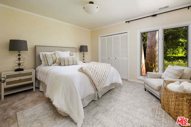 4490 Via Alegre, Santa Barbara CA: https://media.crmls.org/mediaz/1c090364-2ada-4a74-8e29-de40aa19c8fb.jpg