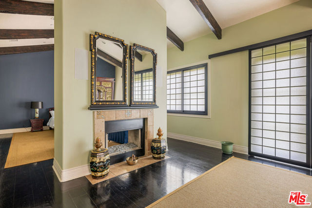 31823 Lobo Canyon Road, Agoura Hills CA: https://media.crmls.org/mediaz/1c093520-7a43-43db-9844-fd5fce0c7498.jpg