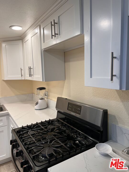 4345 W 154th Street, Lawndale CA: https://media.crmls.org/mediaz/1c095069-08a2-4d24-a772-7e3d4e582193.jpg