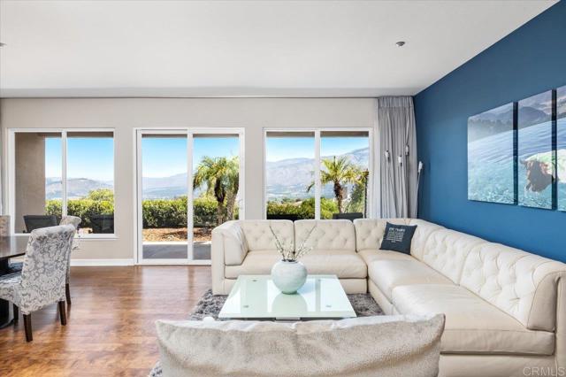 31662 Orange Blossom Ct, Valley Center CA: https://media.crmls.org/mediaz/1c09ce73-69b8-4903-a27d-d5e48e42b500.jpg