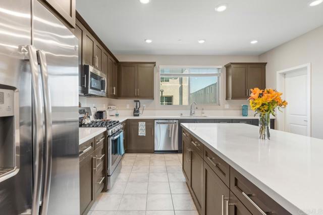 Detail Gallery Image 26 of 61 For 1812 Mint Terrace #UNIT 2,  Chula Vista,  CA 91915 - 4 Beds | 3/1 Baths