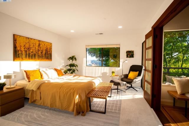 351 El Toyonal, Orinda CA: https://media.crmls.org/mediaz/1c0e9bbb-2c41-4d9e-8981-4956bebaef8a.jpg