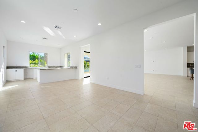 57660 Cherrywood Place, La Quinta CA: https://media.crmls.org/mediaz/1c0f81ba-4073-49be-ad69-1322ef16eb38.jpg