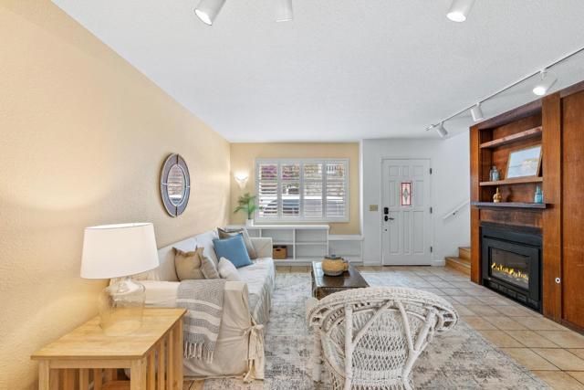 303 Cherry Avenue, Capitola CA: https://media.crmls.org/mediaz/1c0f8978-9bd6-4d03-8179-551665bccbd0.jpg