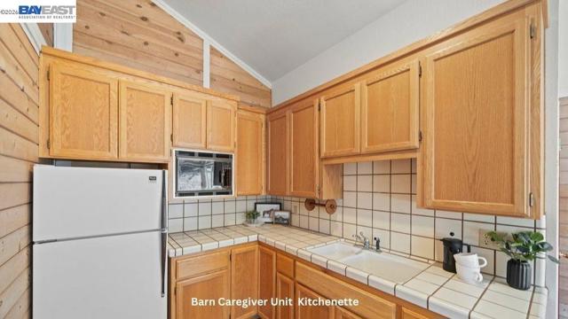 Image 50 of 60 For 5280 Sheridan Rd