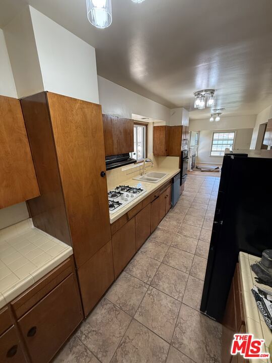 10318 South Manhattan Place photo 4