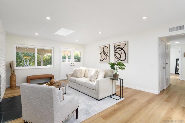 16656 Orilla Dr, San Diego CA: https://media.crmls.org/mediaz/1c10d583-85f1-4105-8d49-151d8a2fd9bf.jpg