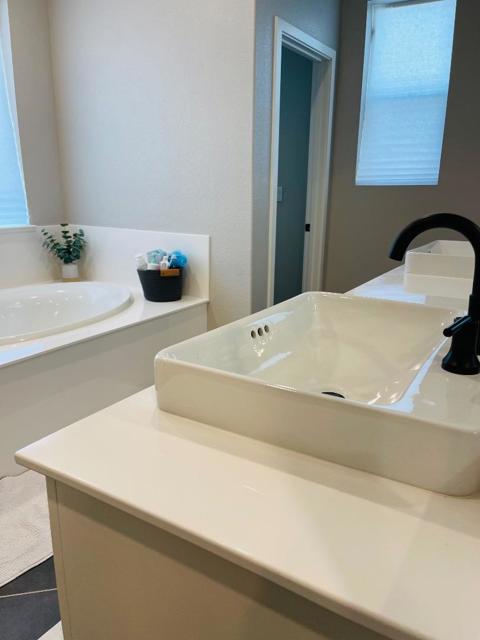 2749 Ambrosia Way, Fairfield CA: https://media.crmls.org/mediaz/1c116cb6-00f2-47c4-8d20-0d25a427862a.jpg