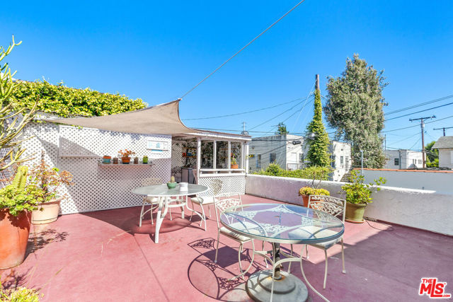 386 Mira Mar Avenue, Long Beach, California 90814, ,Multi-Family,For Sale,Mira Mar,24402469