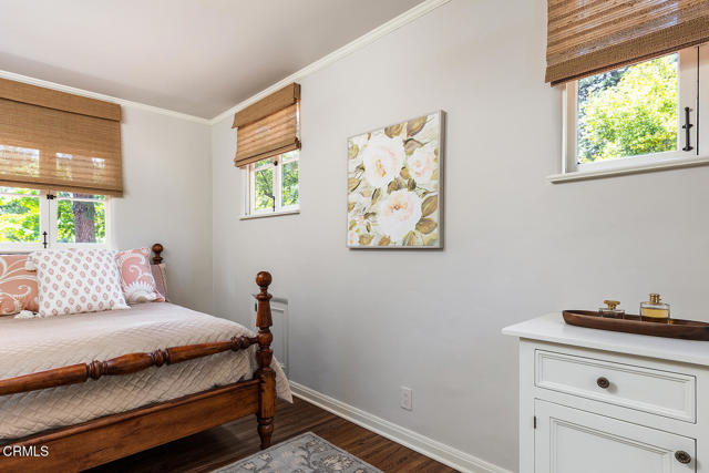 1711 Fairmount Avenue, La Canada Flintridge CA: https://media.crmls.org/mediaz/1c12321d-e170-40e5-ab2f-b1509d9b2037.jpg