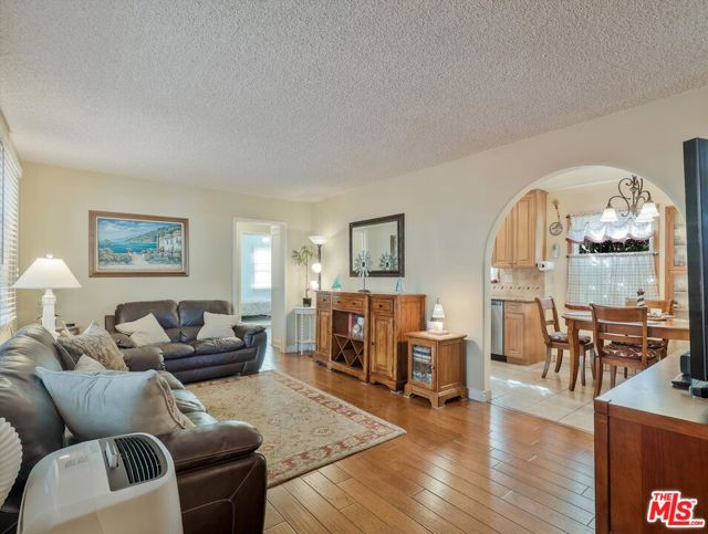 3645 Beethoven Street, Los Angeles CA: https://media.crmls.org/mediaz/1c12b971-10b4-471d-a533-4ad67611b723.jpg
