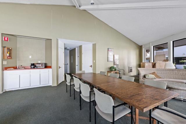 400 Ortega Avenue, Mountain View CA: https://media.crmls.org/mediaz/1c12d9ed-a325-4e33-953b-2ae5d2767f16.jpg
