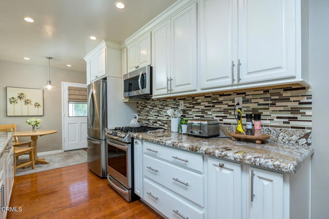 Detail Gallery Image 11 of 34 For 1329 Solita Rd, Pasadena,  CA 91103 - 3 Beds | 2 Baths