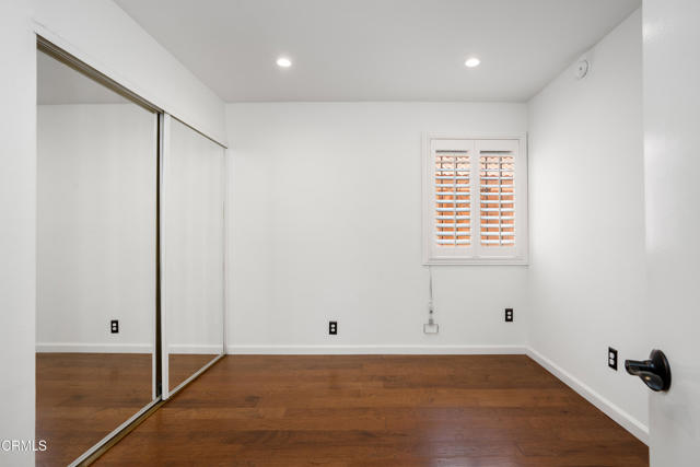 1850 Midvale Avenue, Los Angeles CA: https://media.crmls.org/mediaz/1c1380b6-7245-443e-8627-e0b3f851578e.jpg