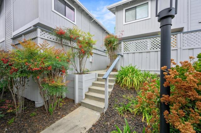 151 Monte Villa Court, Campbell CA: https://media.crmls.org/mediaz/1c141b8c-a3de-4c05-bcdd-ec9570e6117c.jpg