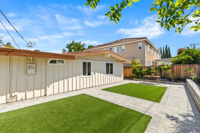 18844 Arata Way, Cupertino CA: https://media.crmls.org/mediaz/1c145238-b3e2-45f5-aa6f-44057f8aed6b.jpg
