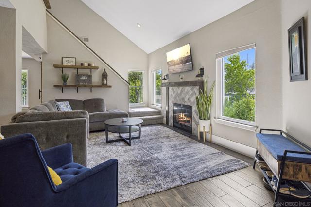 1198 Gazania Ct, San Marcos CA: https://media.crmls.org/mediaz/1c1464f4-6ec3-460a-b7b8-70a63d4a4d75.jpg