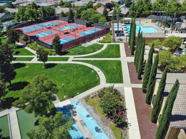 335 Suez Canal Lane, Sacramento CA: https://media.crmls.org/mediaz/1c15f383-c0b4-4e32-9182-b052eeb58979.jpg