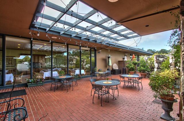 154 Del Mesa Carmel, Carmel CA: https://media.crmls.org/mediaz/1c180cf4-3038-4523-90a2-54f602c65038.jpg