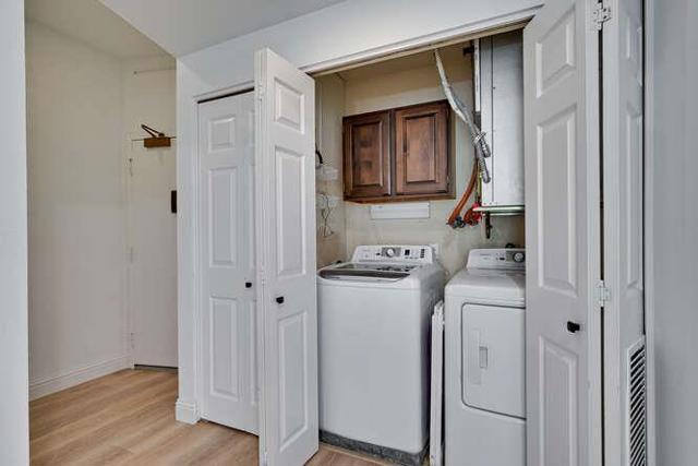 425 N El Camino Real, San Mateo CA: https://media.crmls.org/mediaz/1c1899eb-fbe2-448c-a2c6-1519e64c1421.jpg