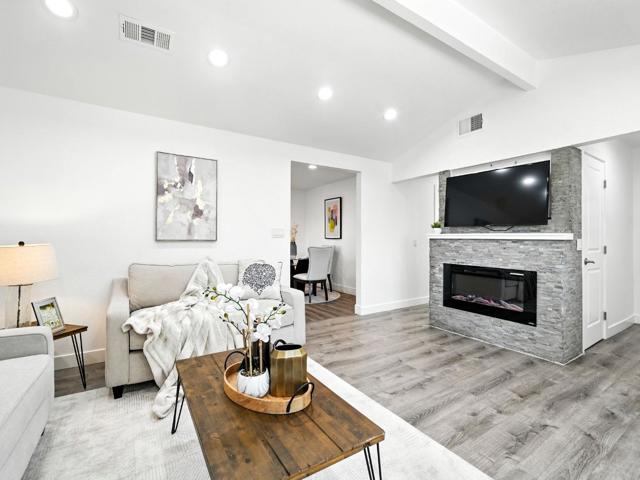 1641 Rue Avati, San Jose CA: https://media.crmls.org/mediaz/1c1b627e-2323-4ae2-8dfe-14e4bf24acb9.jpg