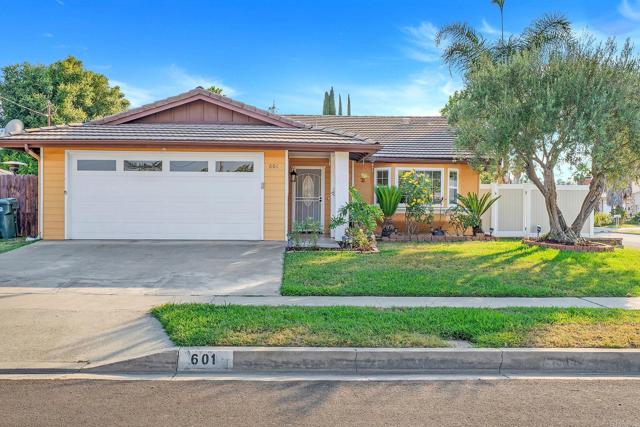 Detail Gallery Image 1 of 41 For 601 Judson St, Escondido,  CA 92027 - 3 Beds | 2 Baths
