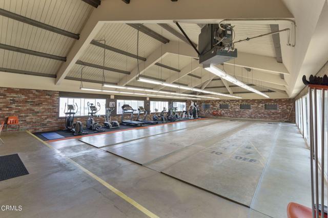 5540 W 5th Street, Oxnard CA: https://media.crmls.org/mediaz/1c1b981a-3a46-47e1-ab1a-d6679c318d29.jpg