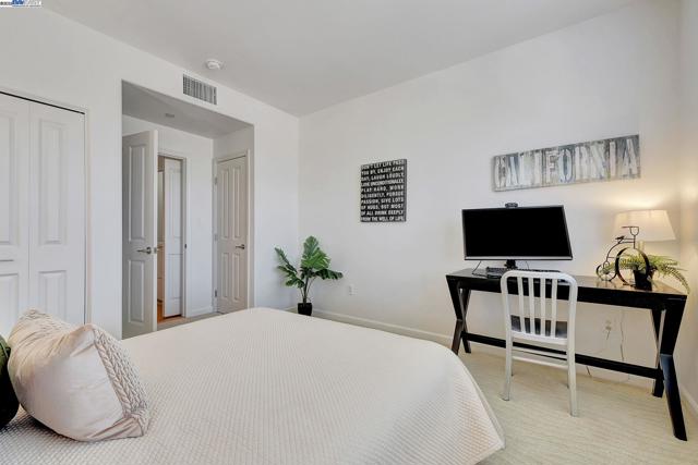 20500 Town Center Ln, Cupertino CA: https://media.crmls.org/mediaz/1c1d6a63-be65-4e17-a770-db223bf7ee15.jpg