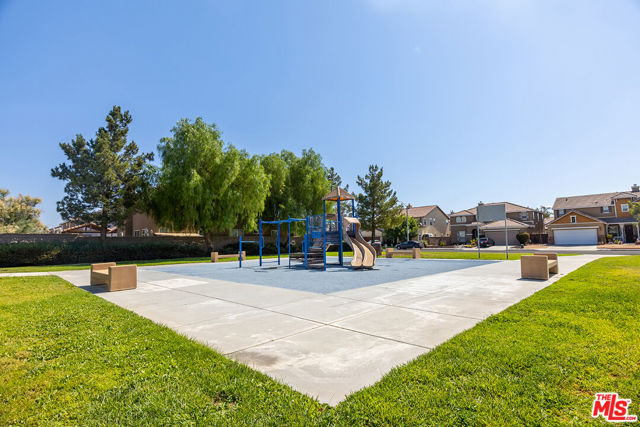 Image 5 of 21 For 1680 Chamberlin Creek Way