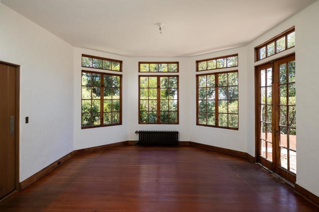13888 Fremont Pines Lane, Los Altos Hills CA: https://media.crmls.org/mediaz/1c1e3326-9a07-431f-9493-b1467db7f124.jpg