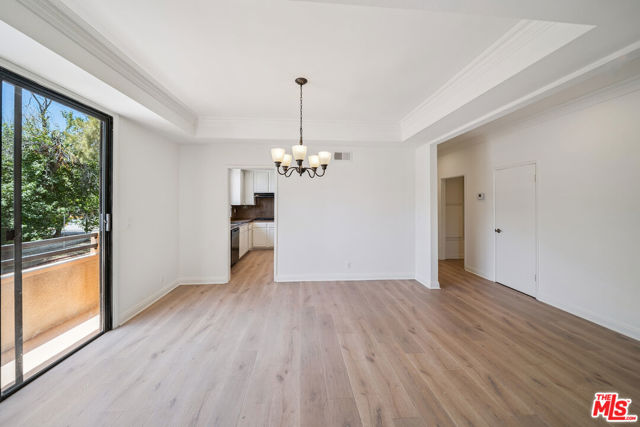 8865 Alden Drive, Los Angeles CA: https://media.crmls.org/mediaz/1c1e6479-3558-490a-ac41-8f9fd500d69b.jpg
