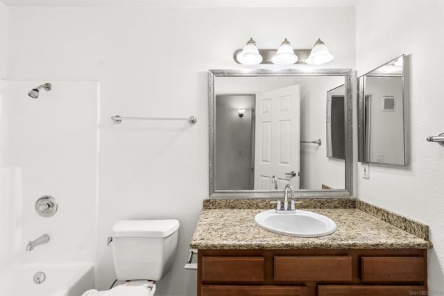 12191 Cuyamaca College Dr E, El Cajon CA: https://media.crmls.org/mediaz/1c1ebad2-dde8-4697-a2e9-0d41fd29700f.jpg