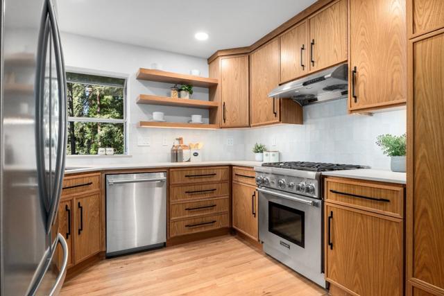 22021 Old Santa Cruz Highway, Los Gatos CA: https://media.crmls.org/mediaz/1c1ef791-5104-4475-9b2a-3e7fb9a17c89.jpg
