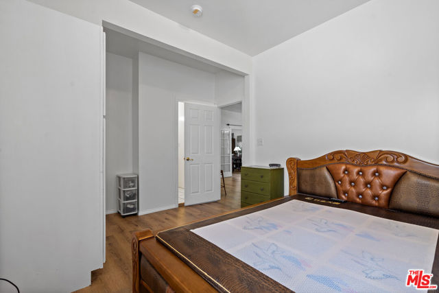 2963 San Marino Street, Los Angeles CA: https://media.crmls.org/mediaz/1c1f483c-6bf5-4fd3-9735-92301c6704a9.jpg