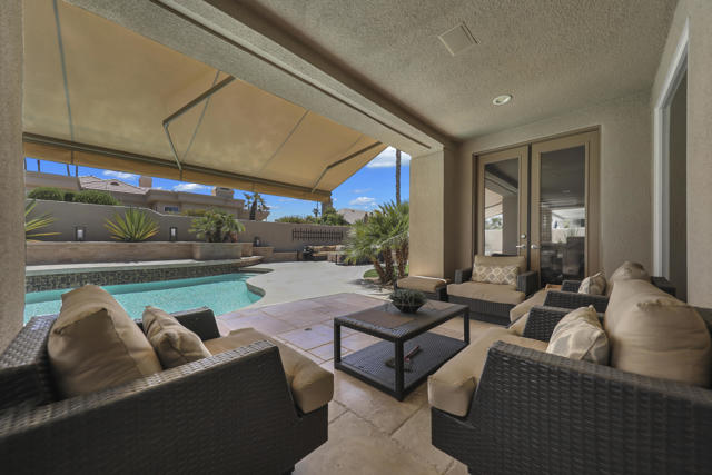 41800 Jones Drive, Palm Desert CA: https://media.crmls.org/mediaz/1c200e3b-4e0b-44f3-8a5f-84762579f3a4.jpg