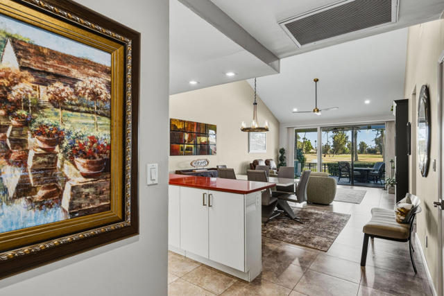 148 Las Lomas, Palm Desert, CA 92260