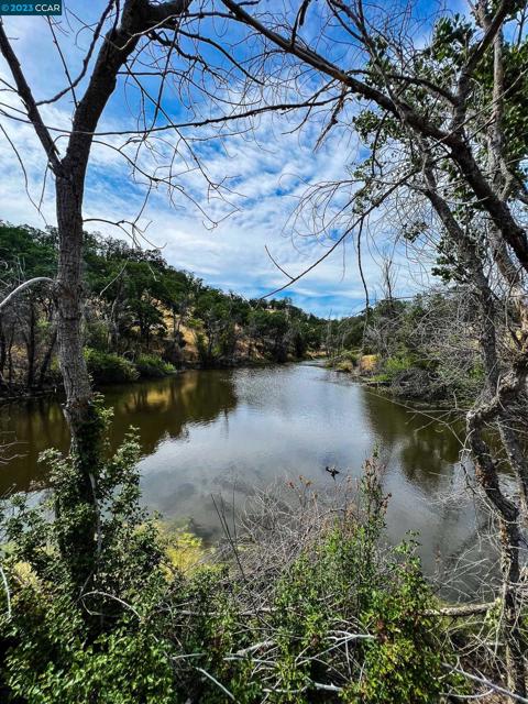 0 Lot 22 Rolling Oaks, Cottonwood CA: https://media.crmls.org/mediaz/1c21a7a8-9d92-4c2e-8c17-48f4c06f9cbe.jpg
