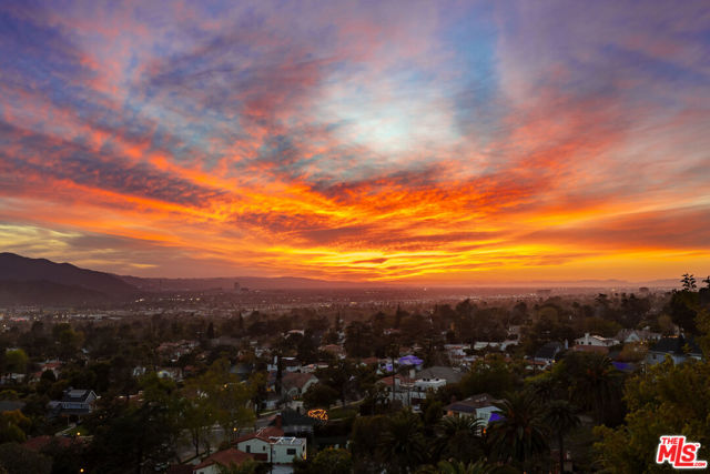 330 Kempton Road, Glendale CA: https://media.crmls.org/mediaz/1c21aa47-b158-4a56-b531-c74333d69690.jpg