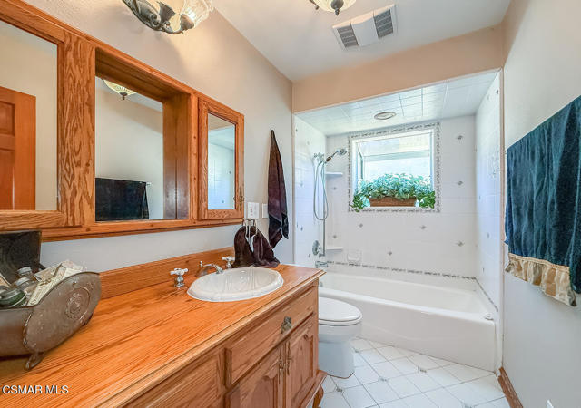 259 Dorena Drive, Newbury Park CA: https://media.crmls.org/mediaz/1c21addd-c092-4c41-bcd2-6967d5d8bfbc.jpg