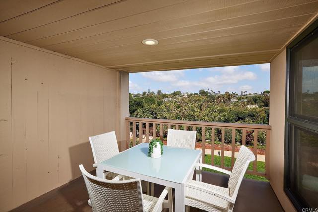 561 S Sierra Avenue, Solana Beach CA: https://media.crmls.org/mediaz/1c21c61c-07be-472a-8018-f9593619f1a8.jpg