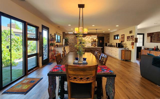 5855 Ithaca Place, San Diego CA: https://media.crmls.org/mediaz/1c2277c8-5e8c-4594-87a5-de18768ee7b0.jpg