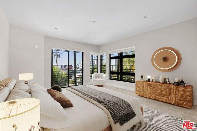 8788 Shoreham Drive, West Hollywood CA: https://media.crmls.org/mediaz/1c23469c-ae52-4eca-876e-6beb22e476e9.jpg
