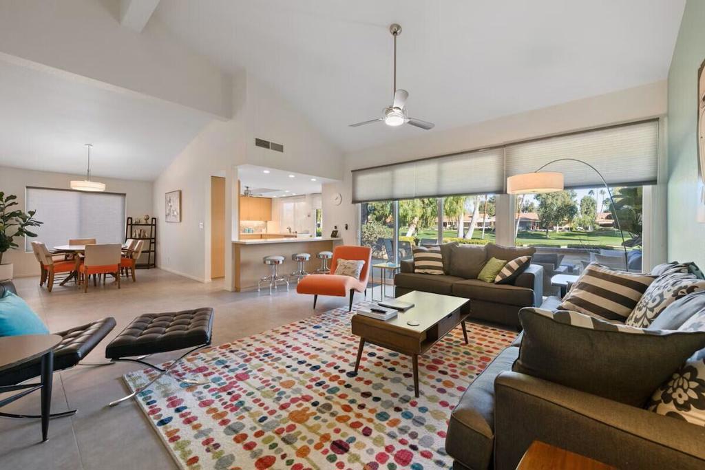 MLS #219137386DA image #2