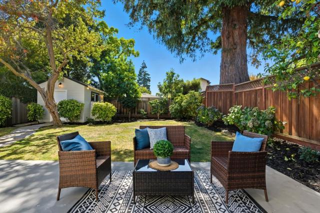 1463 Greenwood Avenue, San Carlos CA: https://media.crmls.org/mediaz/1c240f86-9984-448d-9949-3c2e1521ff5b.jpg