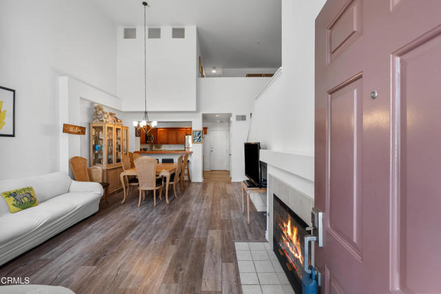 Detail Gallery Image 3 of 42 For 1219 Lost Point Ln, Oxnard,  CA 93030 - 2 Beds | 2/1 Baths